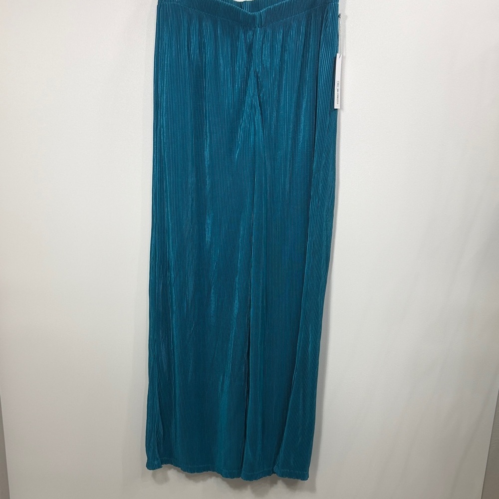 Soft Surroundings Wide leg Teal pull on ribbed pants size small.NWT